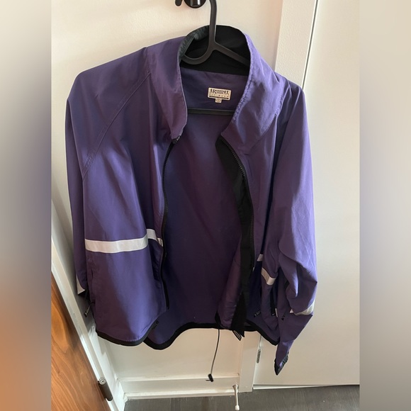 Running Room Jacket - Picture 1 of 2